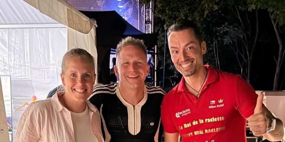 Tomáš Klus, Mirka et Milan Kolář après le concert du festival d’été à Kladno